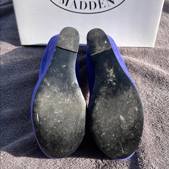 Blue Suede Steve Madden Wedges - Picture 6 of 8